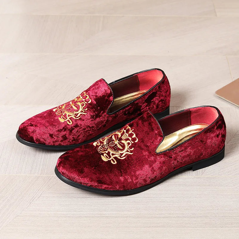 Casual Men Loafers New Big Size Lazy Peas Shoes Embroidery Moccasins Suede Leather Shoes Zapatos 48 47